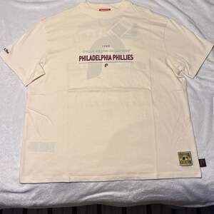 Mitchell & Ness MLB Philadelphia Phillies cream colored women’s t-shirt size M